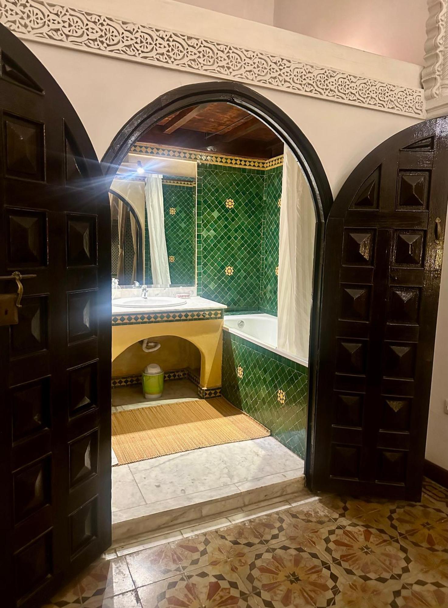 Riad à la Belle Etoile Salé Exterior foto